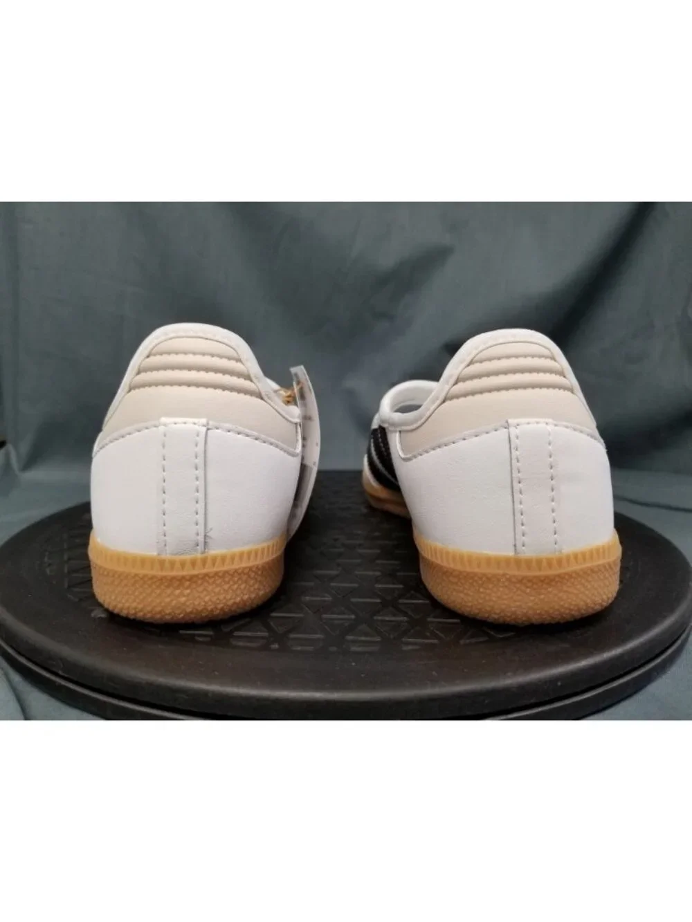 Adidas Samba Jane J Sneakers JR7436 White Alumina Gum Girls Size 4 NEW IN BOX !